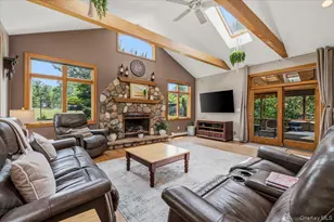 40 Sherman Dr, Syosset, NY 11791 - Photo 17