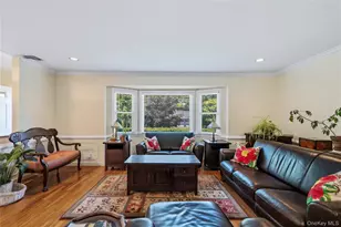 128 Atkinson Rd, Rockville Centre, NY 11570 - Photo 5