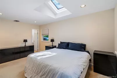 128 Atkinson Road, Rockville Centre, NY 11570 - Photo 19