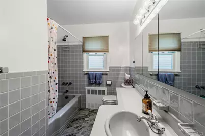 128 Atkinson Road, Rockville Centre, NY 11570 - Photo 25