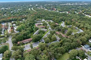 191 Newbrook Ln, Bay Shore, NY 11706 - Photo 3