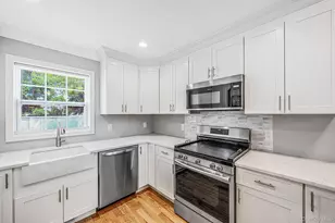 25 First Street W, Patchogue, NY 11772 - Photo 11