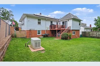 14 (Aka #10) Entrance Court, Yonkers, NY 10710 - Photo 19
