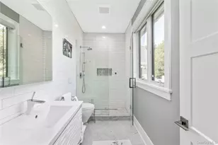 26 Tuthill Ln, Remsenburg, NY 11960 - Photo 19