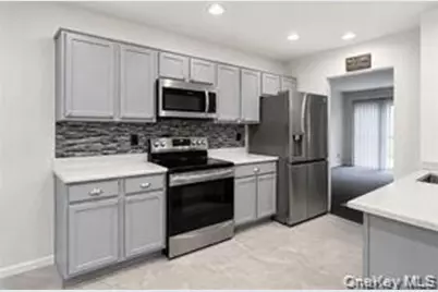 7 Roundtree Court, Beacon, NY 12508 - Photo 3