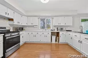11 Pennsylvania Ave, Monroe, NY 10950 - Photo 11