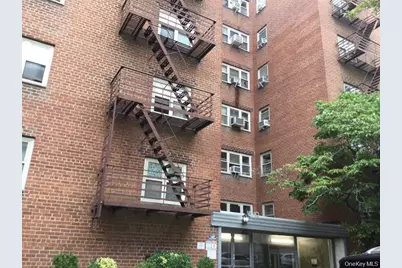 66-10 149 St #3F, Flushing, NY 11367 - Photo 1