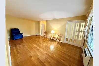 20 Foxwood Drive #1, Pleasantville, NY 10570 - Photo 3