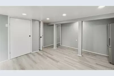 429 S 3rd Avenue, Mount Vernon, NY 10550 - Photo 9