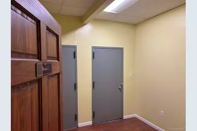 60-19 Roosevelt Avenue, Woodside, NY 11377 - Photo 5