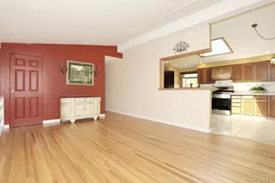 16 Heather Ln, West Nyack, NY 10994 - Photo 9