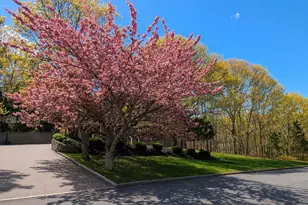 17 Squires Blvd, Hampton Bays, NY 11946 - Photo 5