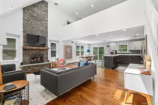 17 Squires Blvd, Hampton Bays, NY 11946 - Photo 7