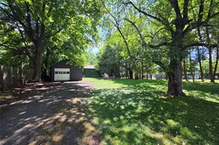 229 Bridge St, Narrowsburg, NY 12764 - Photo 37