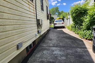 119-42 238th St, Cambria Heights, NY 11411 - Photo 17