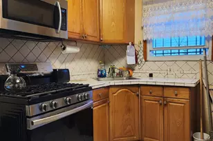 119-42 238th St, Cambria Heights, NY 11411 - Photo 31