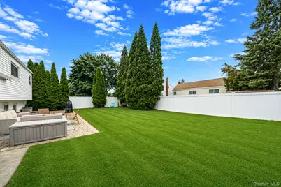92 W 19th Street, Deer Park, NY 11729 - Photo 7