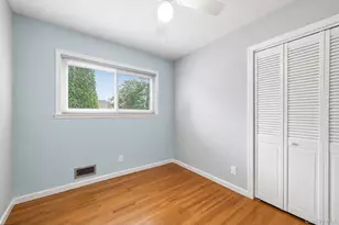 92 W 19th St, Deer Park, NY 11729 - Photo 19