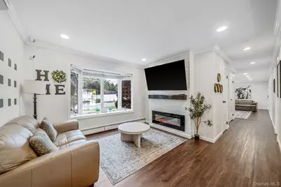 146 Rose Drive, Ronkonkoma, NY 11779 - Photo 13