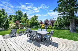 146 Rose Dr, Ronkonkoma, NY 11779 - Photo 7