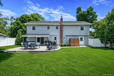 146 Rose Drive, Ronkonkoma, NY 11779 - Photo 9