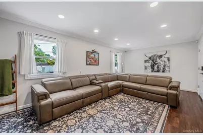 146 Rose Drive, Ronkonkoma, NY 11779 - Photo 15