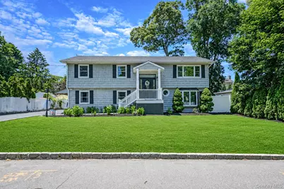 146 Rose Drive, Ronkonkoma, NY 11779 - Photo 1