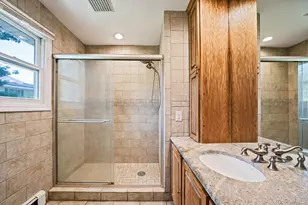 146 Rose Dr, Ronkonkoma, NY 11779 - Photo 29