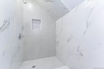 890 Carol Court, Woodmere, NY 11598 - Photo 19