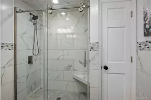 1996 Oakmere Dr, Baldwin, NY 11510 - Photo 17