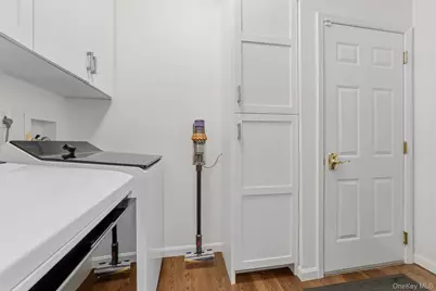 151 Classic Court, White Plains, NY 10603 - Photo 21