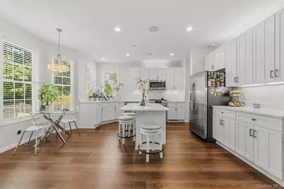 151 Classic Court, White Plains, NY 10603 - Photo 15