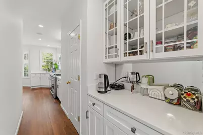 151 Classic Court, White Plains, NY 10603 - Photo 19
