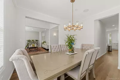 151 Classic Court, White Plains, NY 10603 - Photo 9