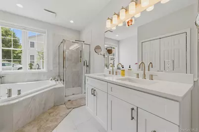 151 Classic Court, White Plains, NY 10603 - Photo 25