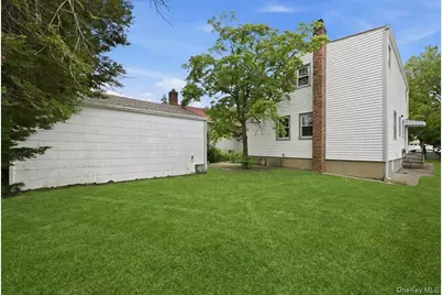 358 Langley Avenue, West Hempstead, NY 11552 - Photo 17