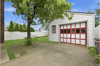358 Langley Avenue, West Hempstead, NY 11552 - Photo 15