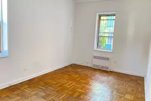 67-25 Clyde St, Forest Hills, NY 11375 - Photo 3