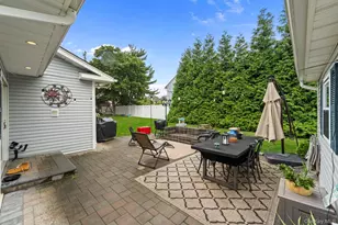 821 Peconic St, Ronkonkoma, NY 11779 - Photo 31