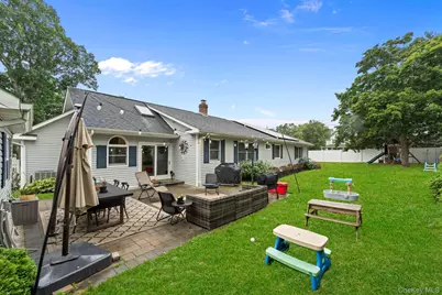 821 Peconic Street, Ronkonkoma, NY 11779 - Photo 3