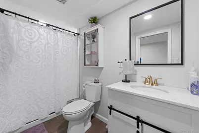 821 Peconic Street, Ronkonkoma, NY 11779 - Photo 21