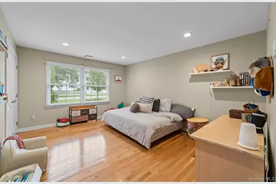 821 Peconic Street, Ronkonkoma, NY 11779 - Photo 17