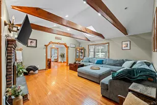 821 Peconic St, Ronkonkoma, NY 11779 - Photo 7