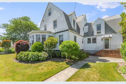 486 Oxford Road, Cedarhurst, NY 11516 - Photo 31