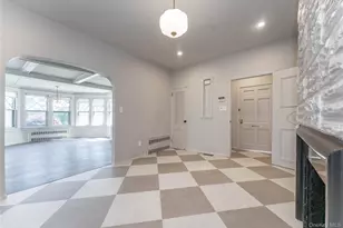 486 Oxford Rd, Cedarhurst, NY 11516 - Photo 3