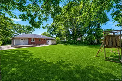 9 Standish Road, Brentwood, NY 11717 - Photo 5