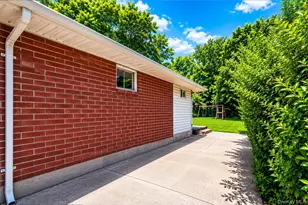 9 Standish Rd, Brentwood, NY 11717 - Photo 3
