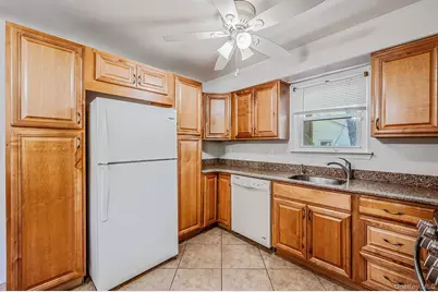 71 Pinewood Drive, Shirley, NY 11967 - Photo 5