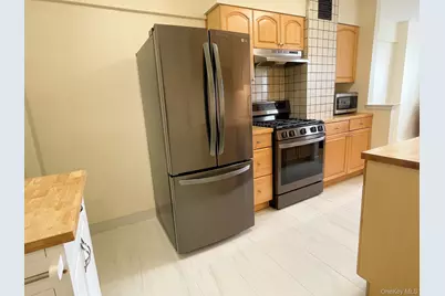 15105 Cross Island Parkway #2C, Whitestone, NY 11357 - Photo 7