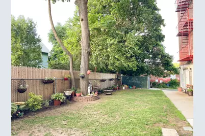 15105 Cross Island Parkway #2C, Whitestone, NY 11357 - Photo 17